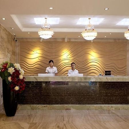 Yuwei Business Hotel Kuej-lin Exteriér fotografie