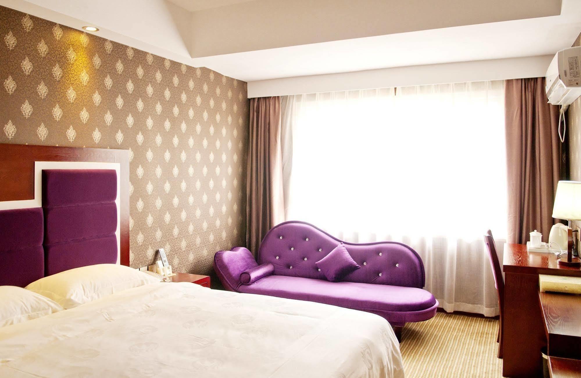 Yuwei Business Hotel Kuej-lin Exteriér fotografie